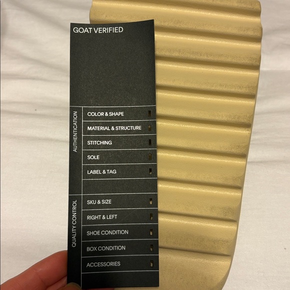 Yeezy Slide Sandals - Bone - Men’s 11 - Picture 9 of 12